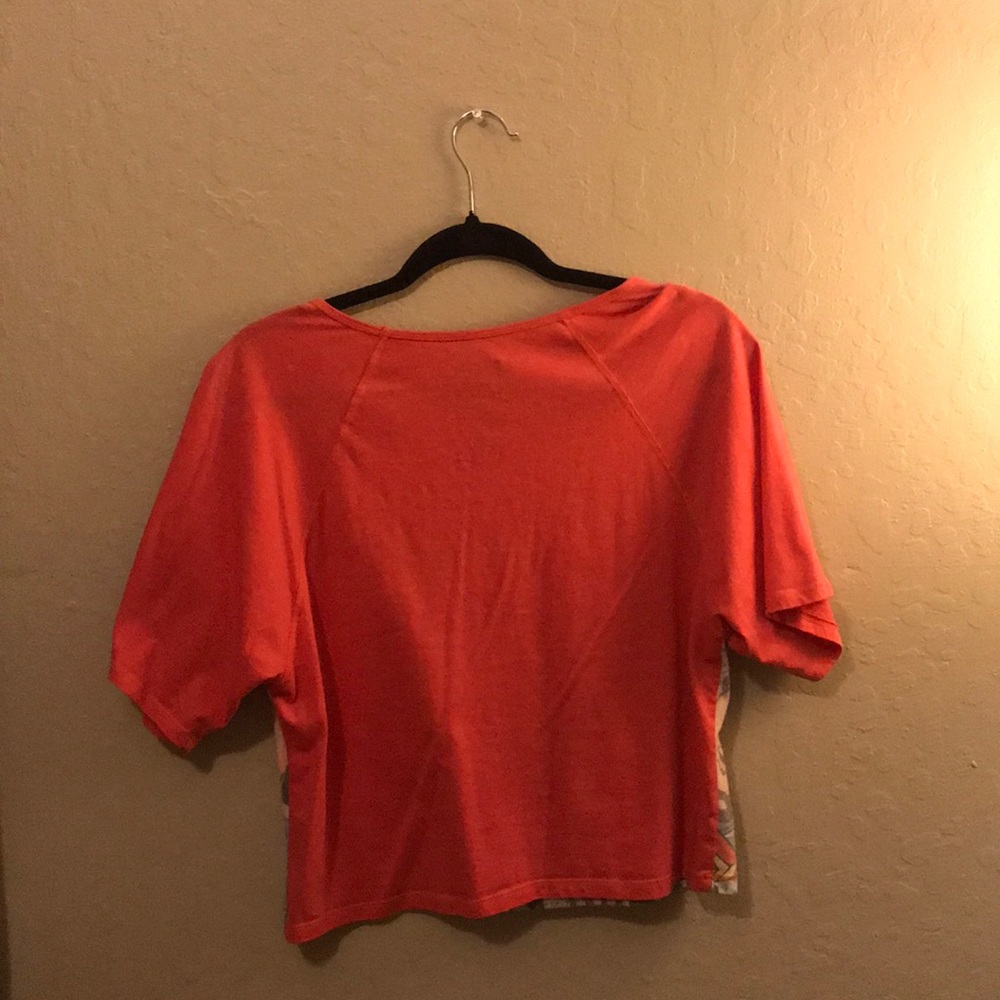 top - Picture 2 of 2
